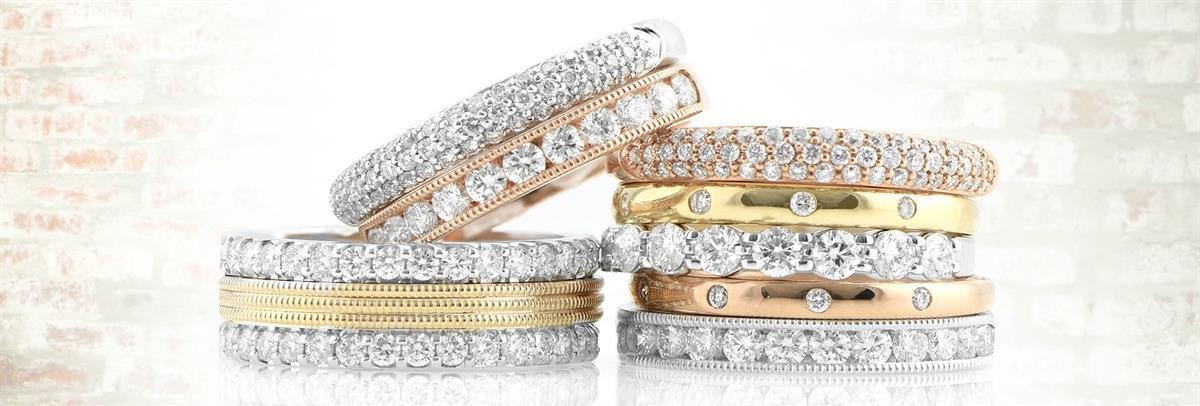 Stackable_anniversary_bands_kluh_jewelers