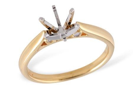 solitaire_mounting_yelllow_gold_side_diamond_accent