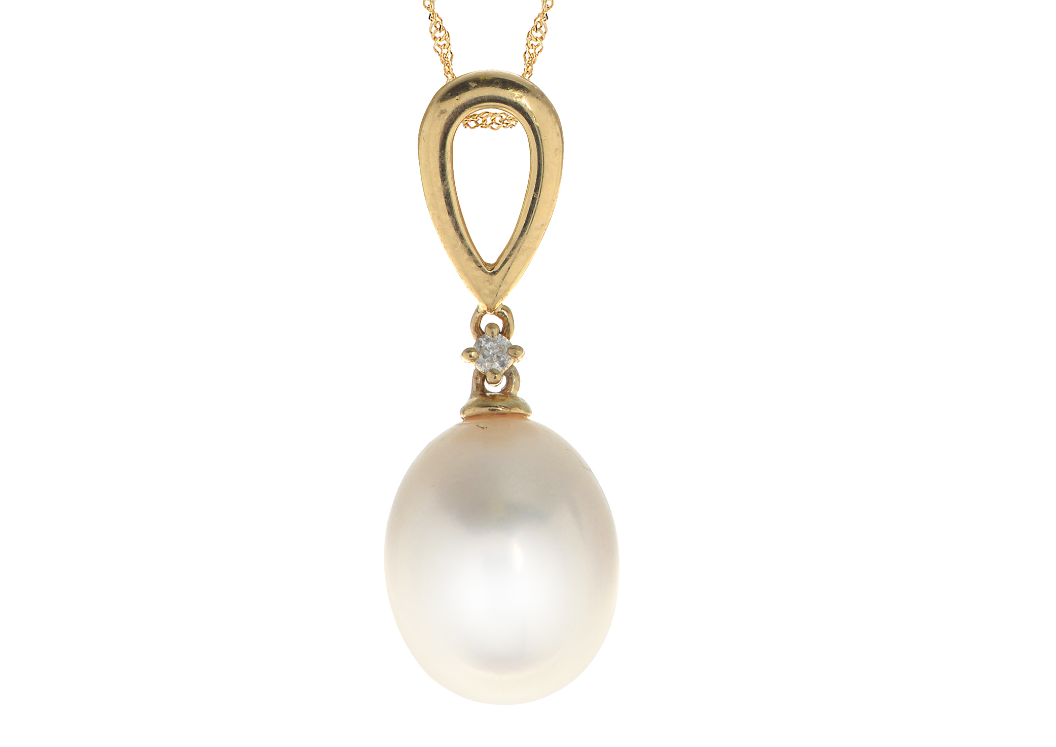 pearl diamond pendant, pearl diamond necklace, yellow gold pearl necklace, kluh jewelers